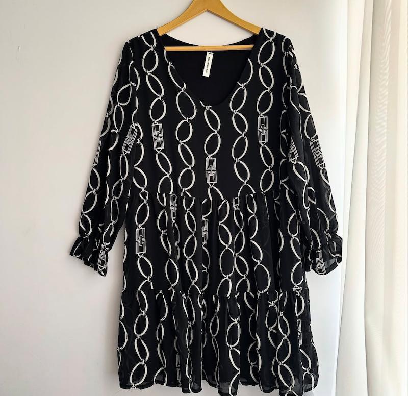 پیراهن مشکی طرح زنجیری