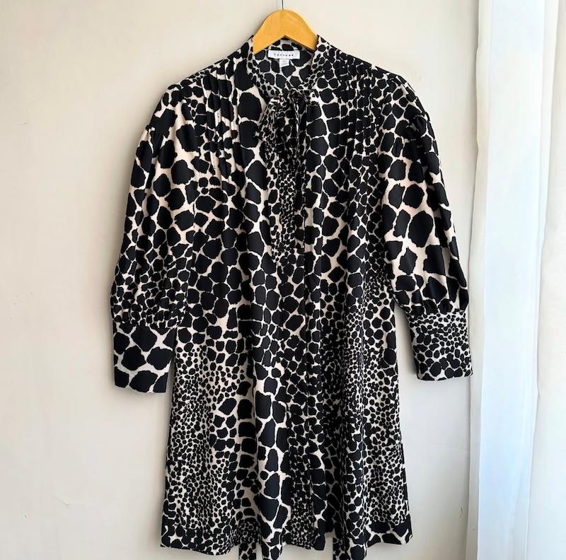 پیراهن سفید مشکی طرح دار tops shop