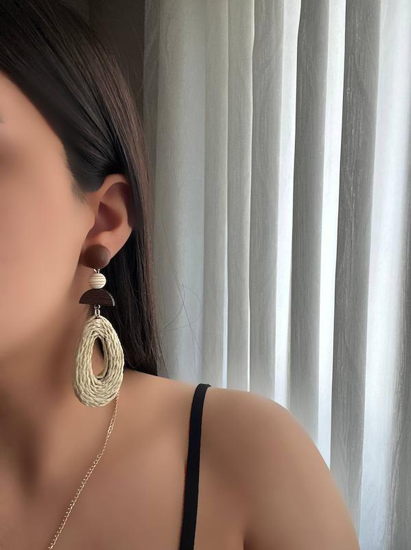 گوشواره چوبی طبیعی حصیری بیضی