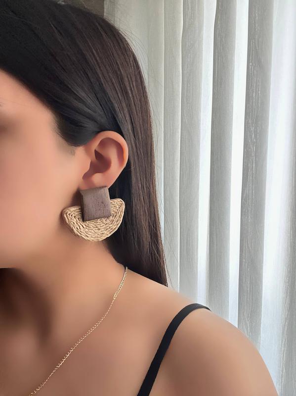 گوشواره حصیری قهوه ای