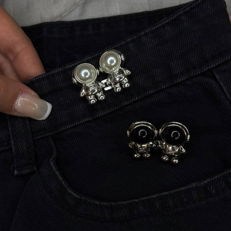 پین ادم فضایی🌚