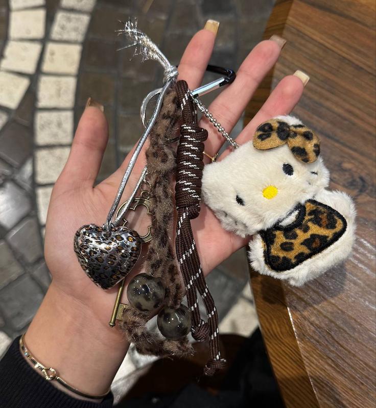 چارم بگ‌کیتی🤎