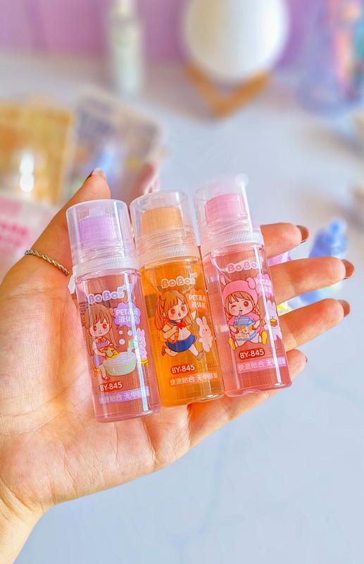 چسب مایع دختر