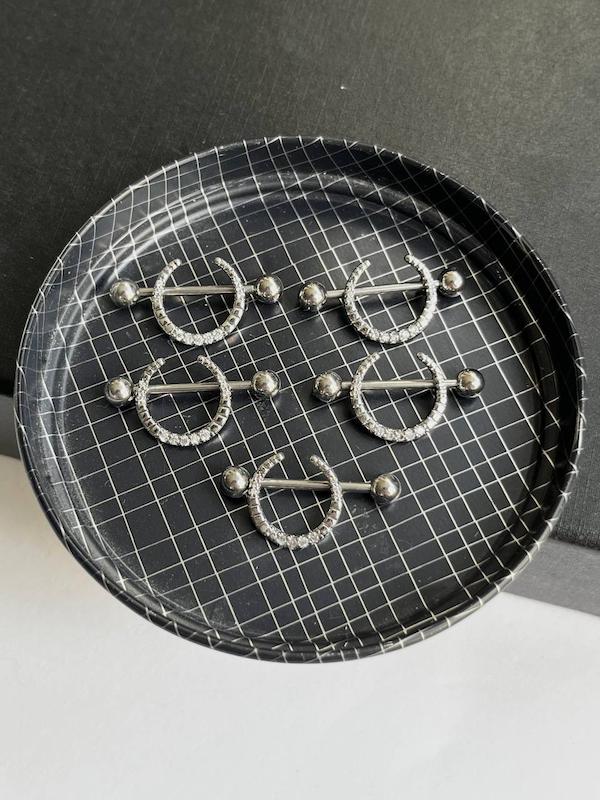 پیرسینگ نیپل ماه