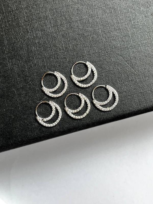 پیرسینگ حلقه‌ای دولاین جواهری