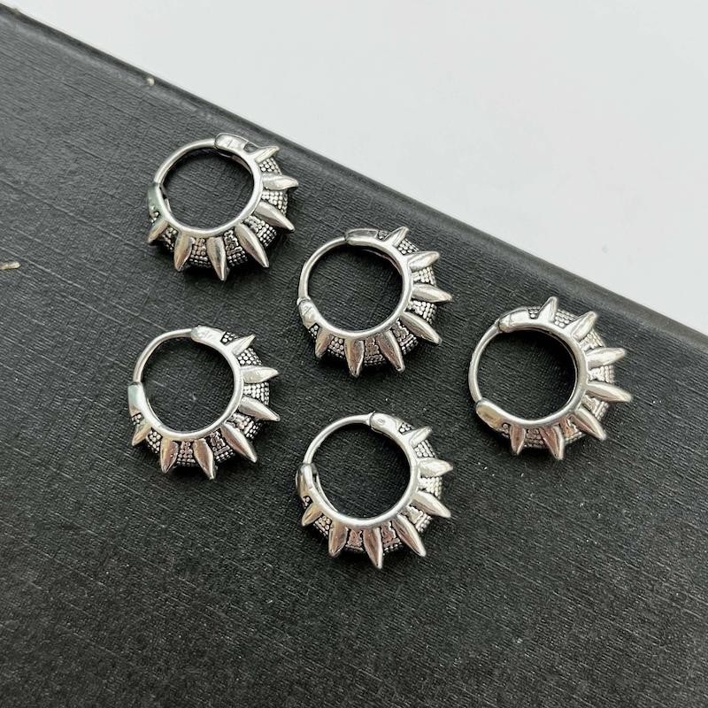 گوشواره سیاه‌قلم