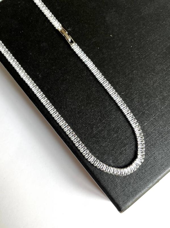 گردنبند تنیسی 