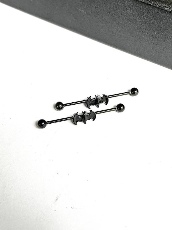 پیرسینگ محوری بتمن