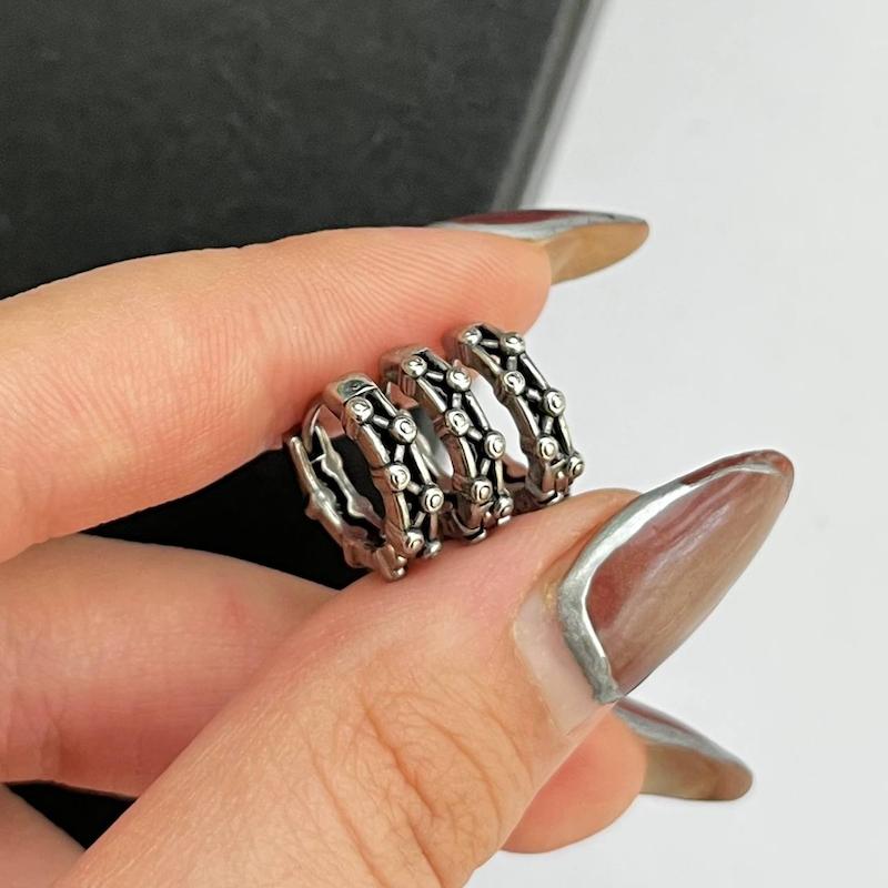 گوشواره سیاه‌قلم