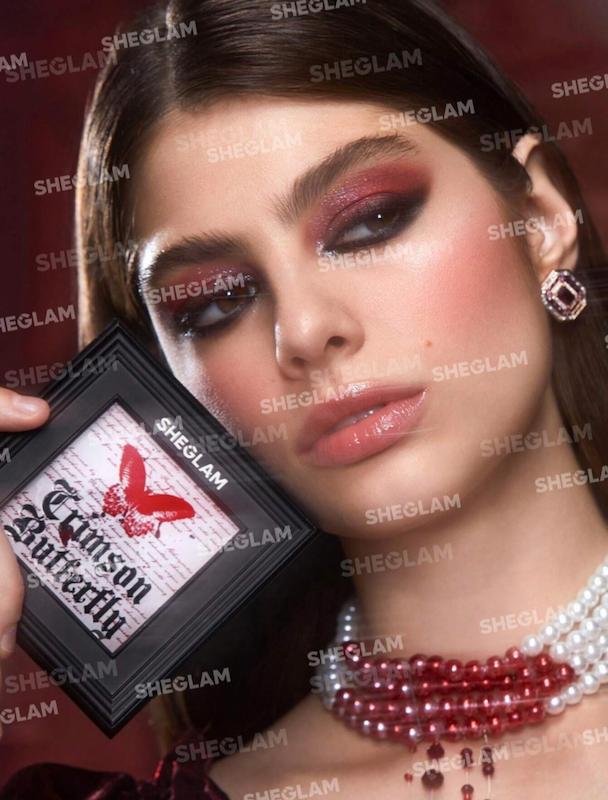 پالت سایه پروانه زرشکی شیگلم Cursed Chrysalis Palette