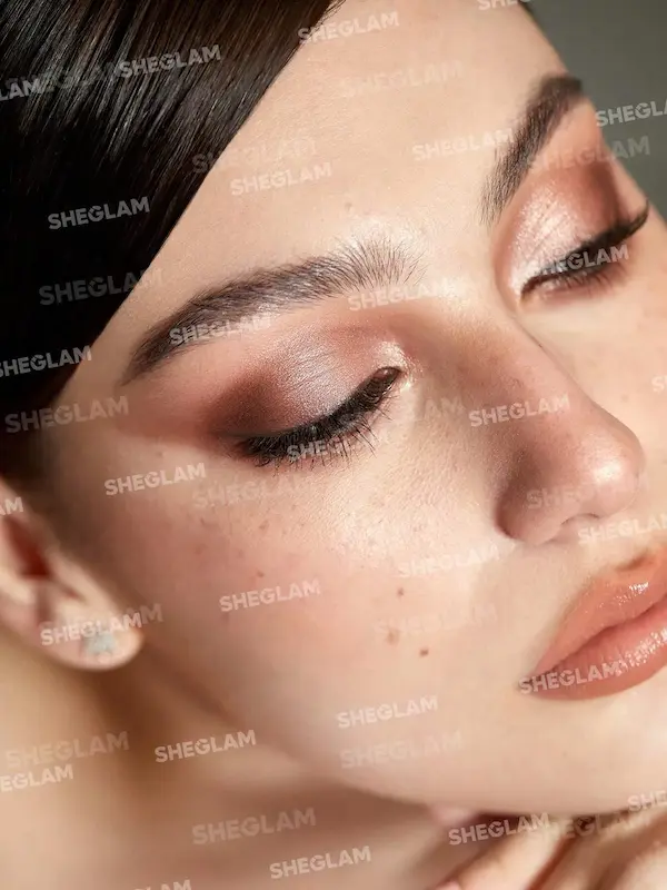پالت سایه 8 رنگ Hued in Nude شیگلم