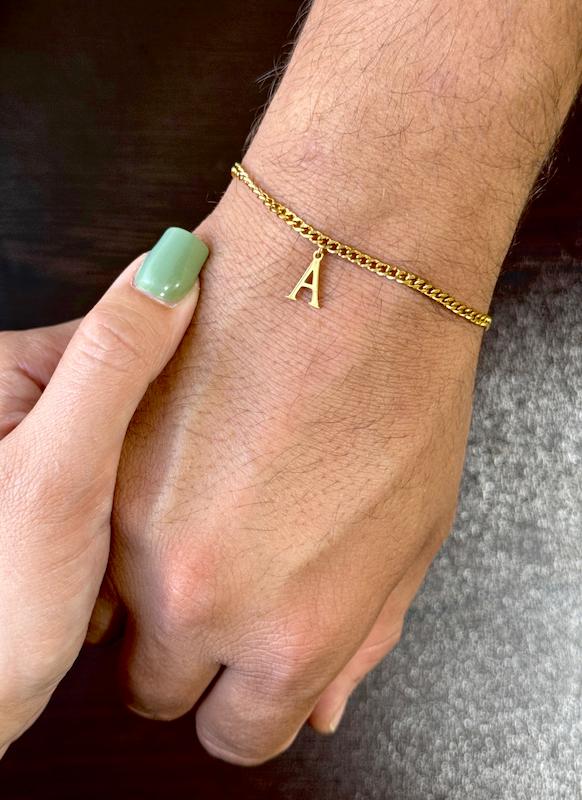 دستبند حروف استیل طلایی آف مرگی