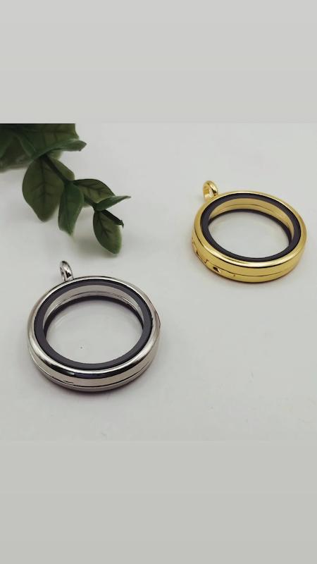 لاکت شیشه ای  با حروف دلخواه(طلایی)