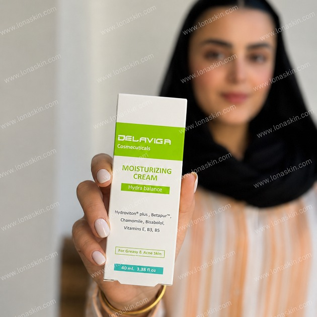 کرم مرطوب کننده پوست چرب دارای جوش دلاویگا Moisturizing Cream Hydra balance