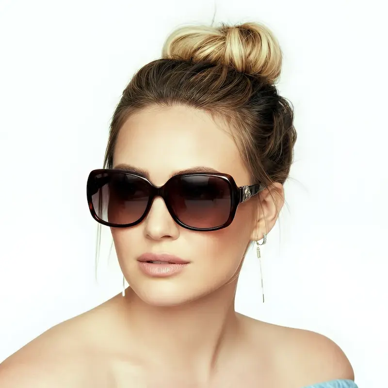 عینک آفتابی زنانه هلن کلر ( HELEN KELLER ) مدل H 8205