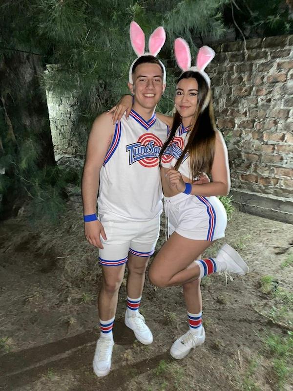تل خرگوشی ( باگز بانی )🐇