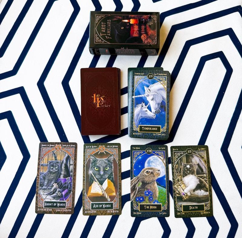 کارت تاروت مدل Tarot familiars لیسا پارکر LP