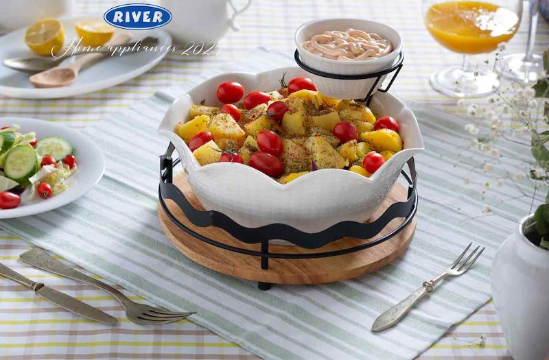 کاسه سالاد دالبری با سس خوری  ریور مدل ۴۹۰۵  چینی بن چاینا  زیره چوبی رابروود