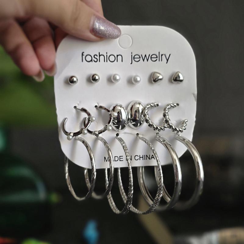 پک گوشواره نقره ای