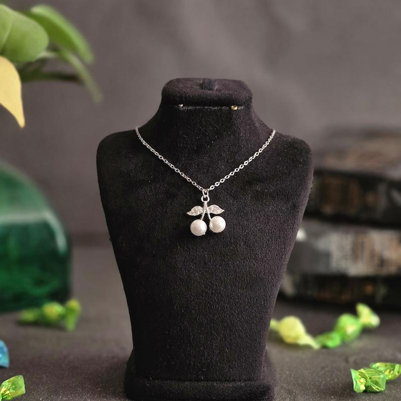 گردنبند گیلاس