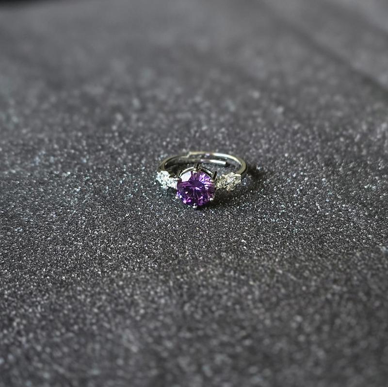 انگشتر جواهری کبود