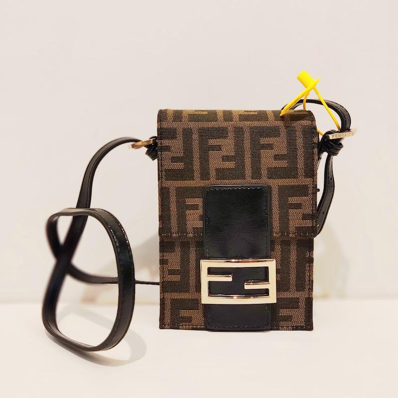 کیف وارداتی فندی