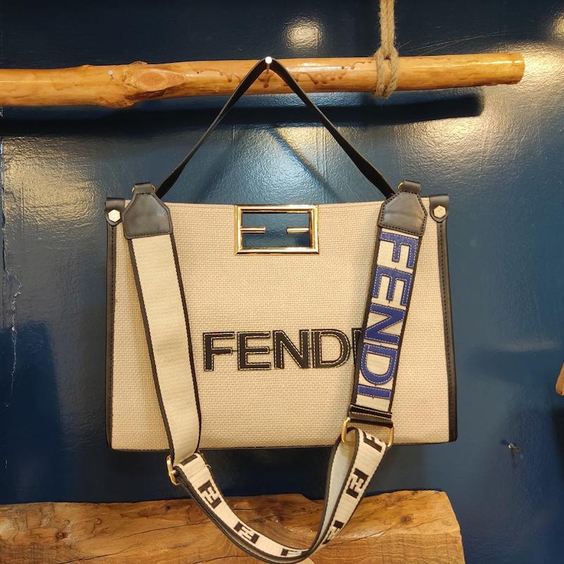کیف فندیfendi