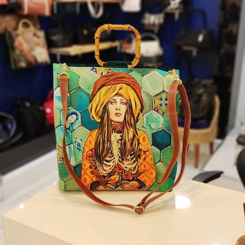 کیف دست دوز طرح دختر 