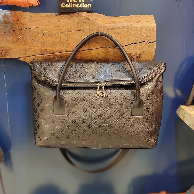 دستی لویس ویتون