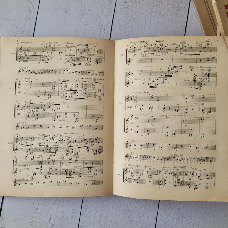 کتاب la musique de 12 sons