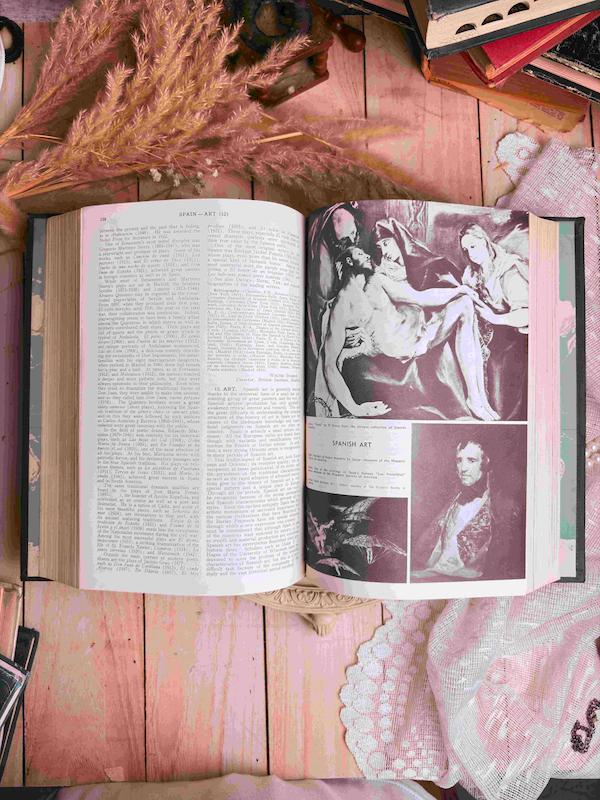 کتاب encyclopedia americana 
