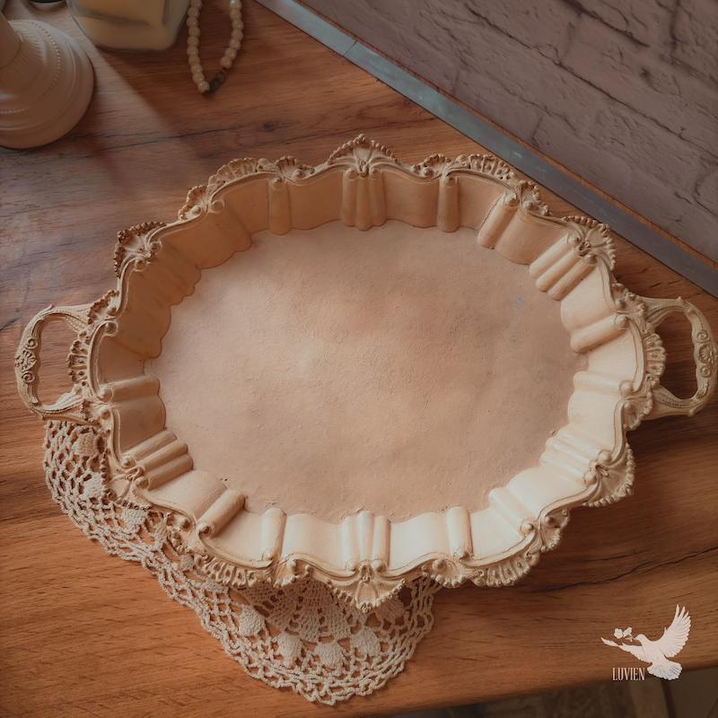 سینی کرم طلایی با برجستگی های وینتیج