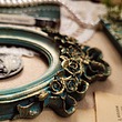 قاب فیروزه ای طلایی