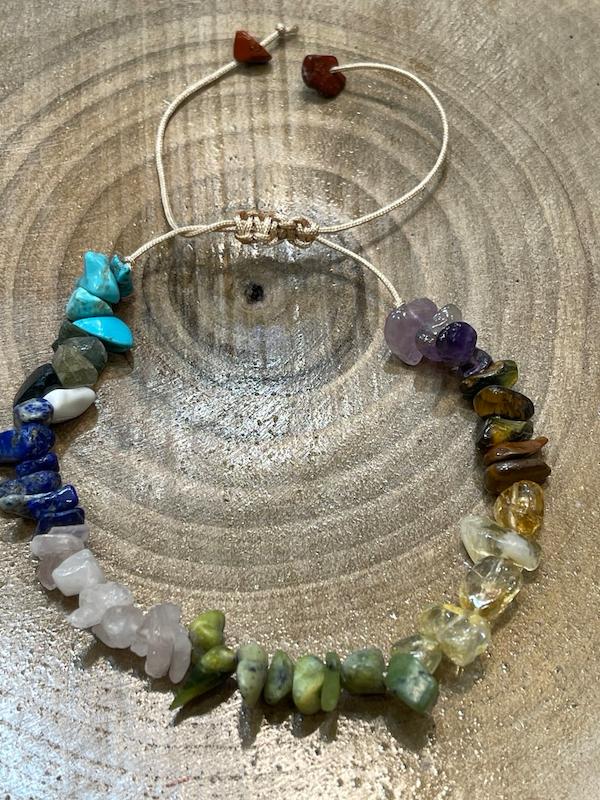 دستبند سنگ نامنظم هفت چاکرا