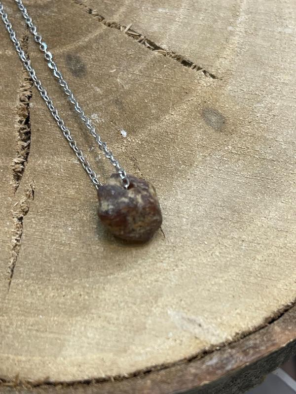 گردنبند سنگ راف یاقوت سرخ افریقا