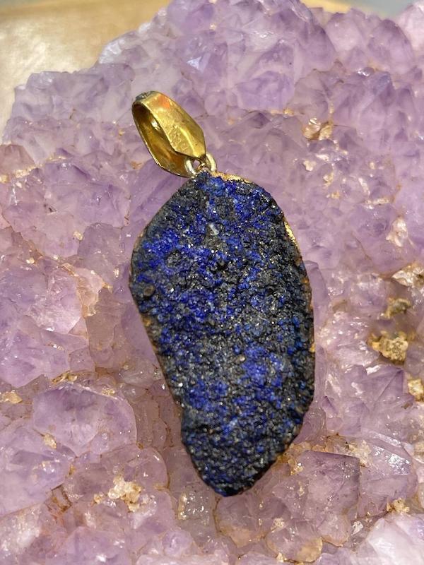 گردنبند سنگ آزریت