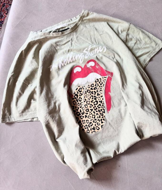 تیشرتrolling stoneایراددار