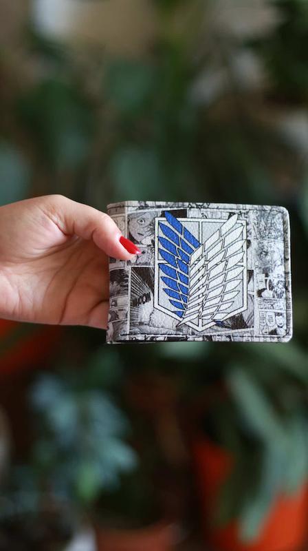 کیف پول اتک ان تایتان