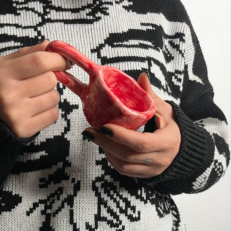 red mug