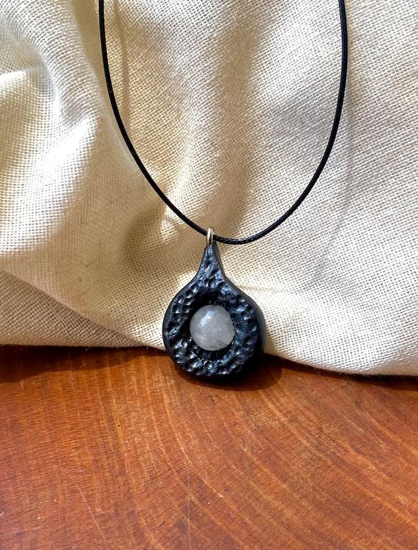 گردنبند سنگ کریستال کوارتز