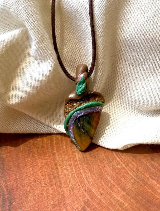 گردنبند سنگ چشم ببر