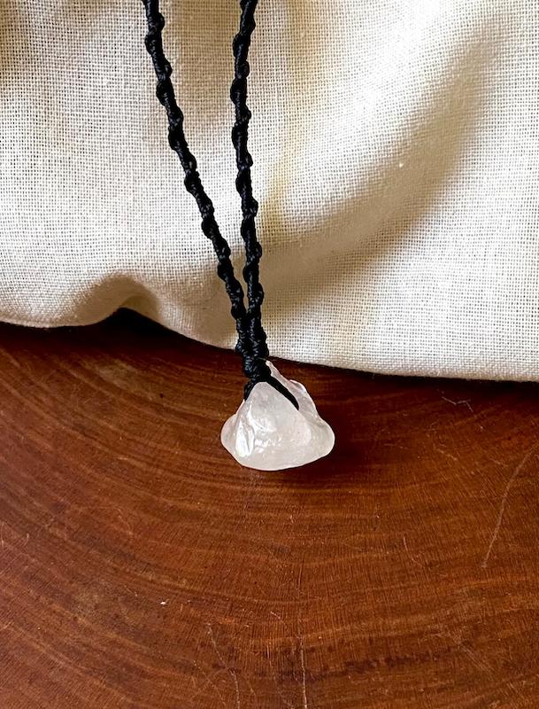 گردنبند سنگ کریستال کوارتز