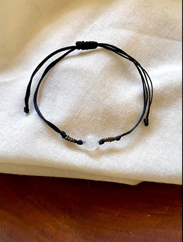 دستبند سنگ کریستال کوارتز