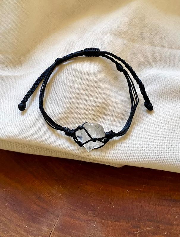 دستبند سنگ کریستال کوارتز