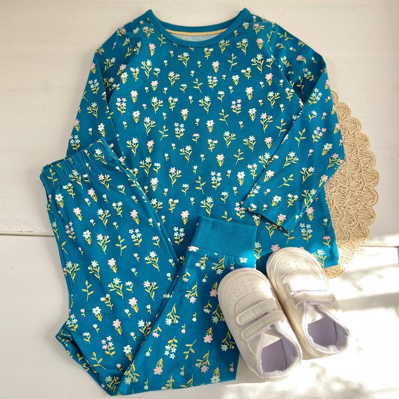 بلوز شلوار كله غازي گلگلي george