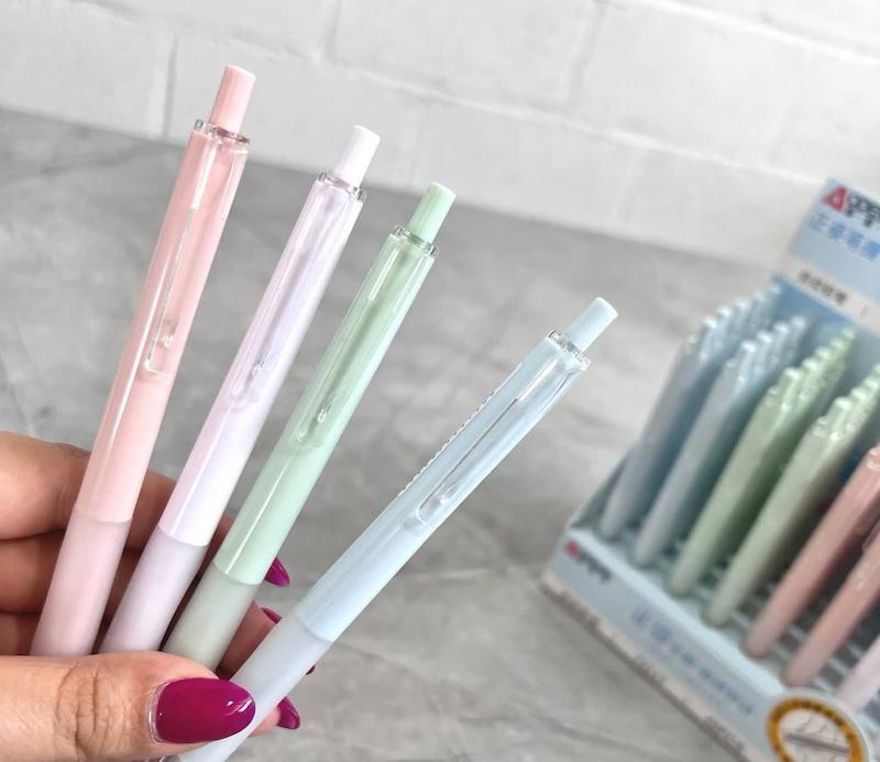 اتود مینی‌مال طرح پاستلی