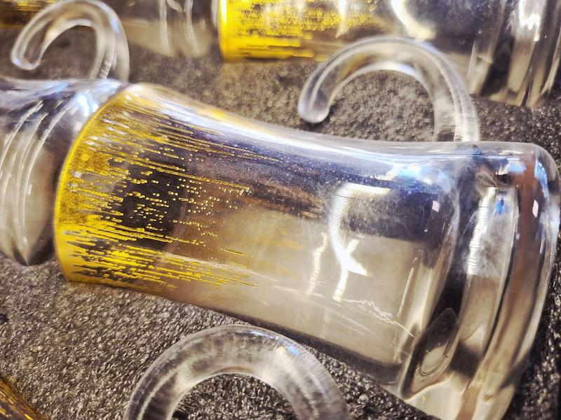 فنجان و نعلبکی طرح طلا (آبشار)