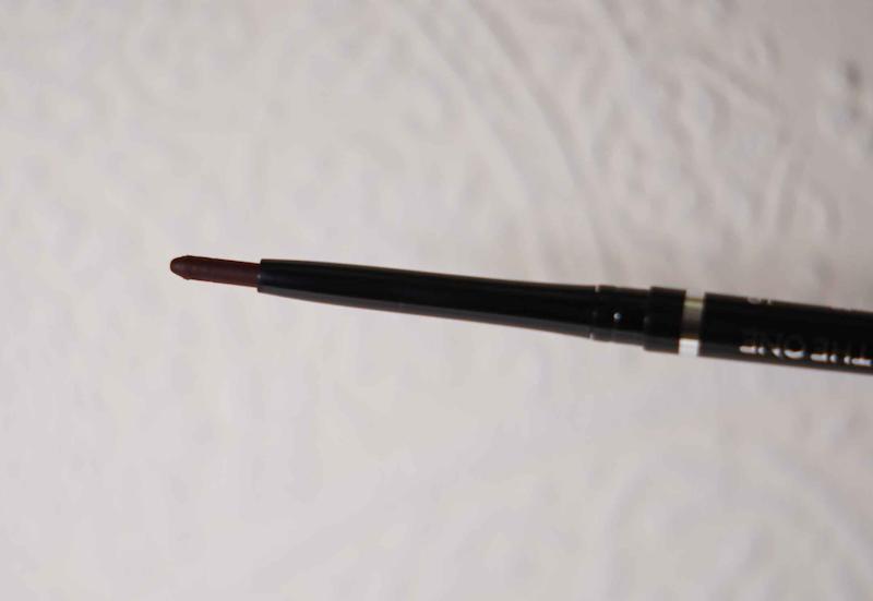 مداد پیچی مشکی(بدون ریزش ،بدون حساسیت و اشک ریزش)