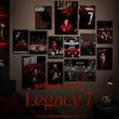 پک پوستر رونالدو Legacy 7 نصب شده روی دیوار اتاق با تم قرمز و مشکی