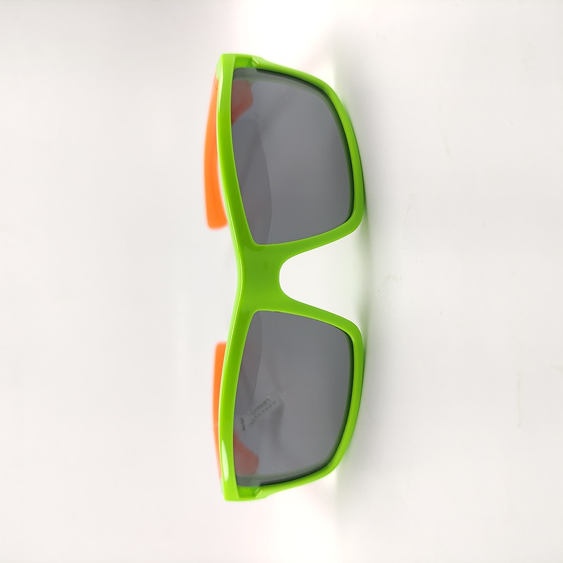 عینک آفتابی بچه گانه VENIZ مدل S836